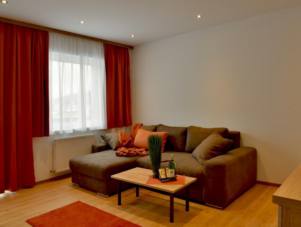 Apartment Haus Am See Uttendorf Room photo
